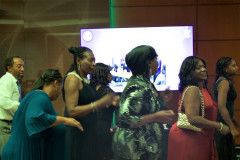 60-Enjoying-the-DJ